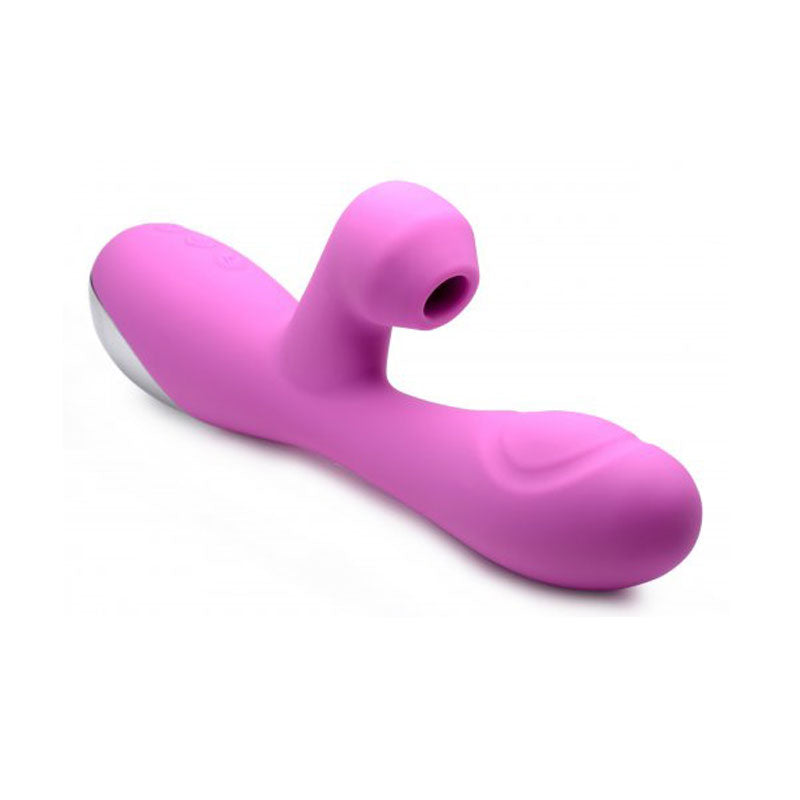 Vibrador de color rosa sobre fondo blanco, representando el uso de juguetes sexuales para mejorar la intimidad en la relación de pareja.